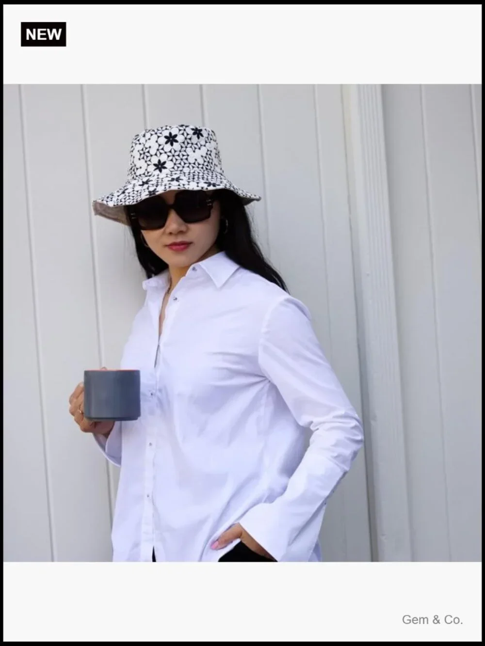 Wide Brim Bucket Hat with Floral Pattern - Lightweight Packable Pull-On
